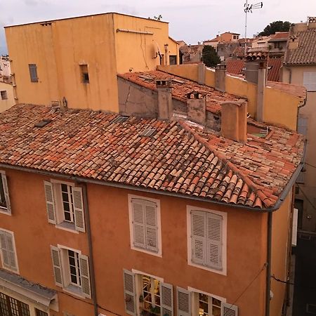 Light Filled Penthouse In Old Antibes. Heart Of The Riviera Apartment Exterior photo